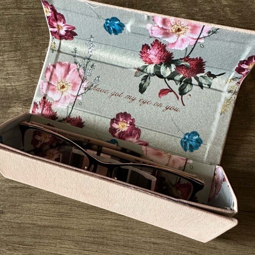 TED BAKER Eyeglasses with Case - Picture 7 of 7